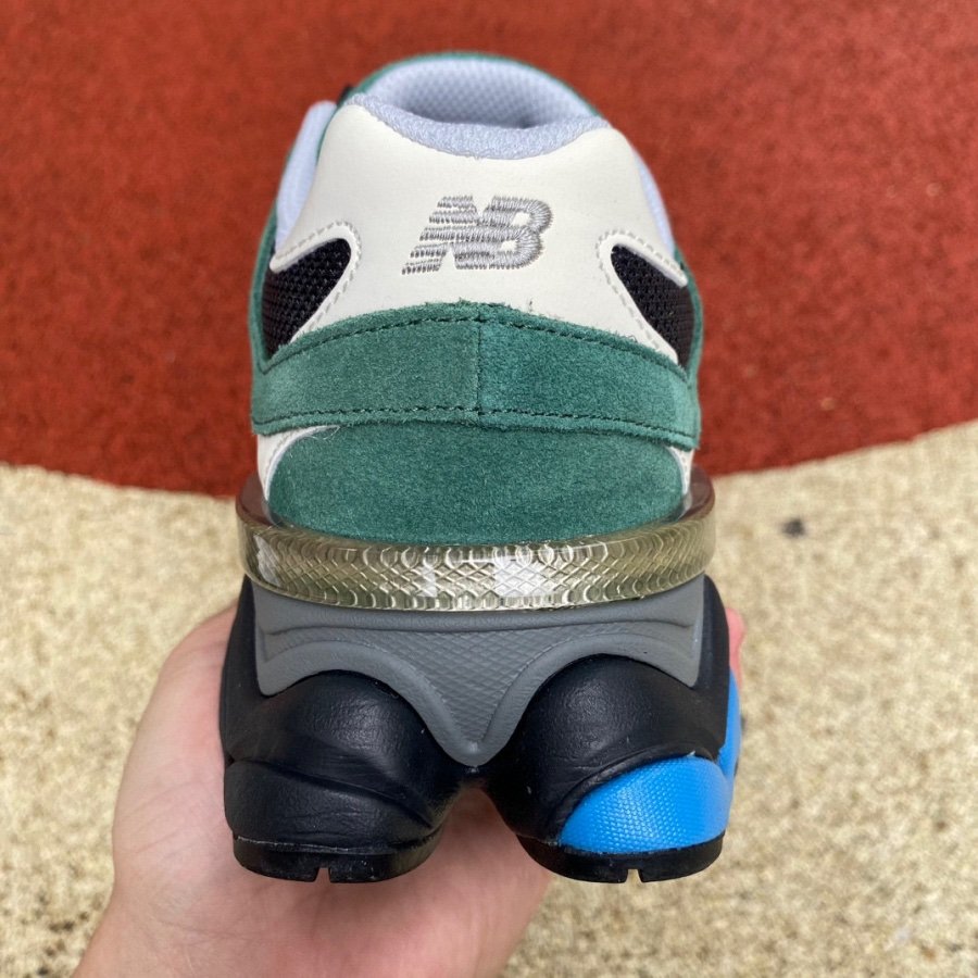 New Balance 9060 Forest Green