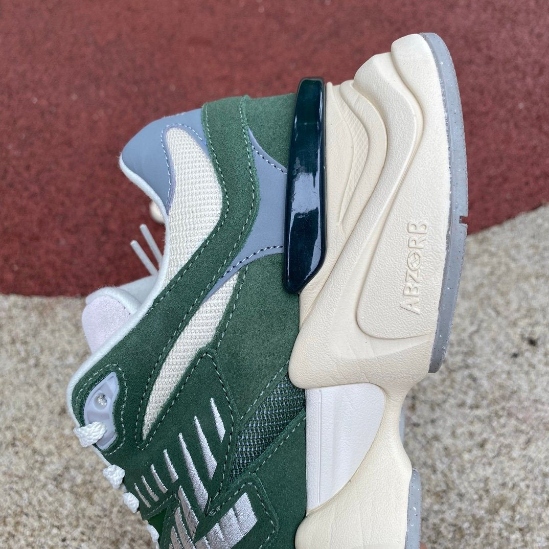 New Balance 9060 Nori