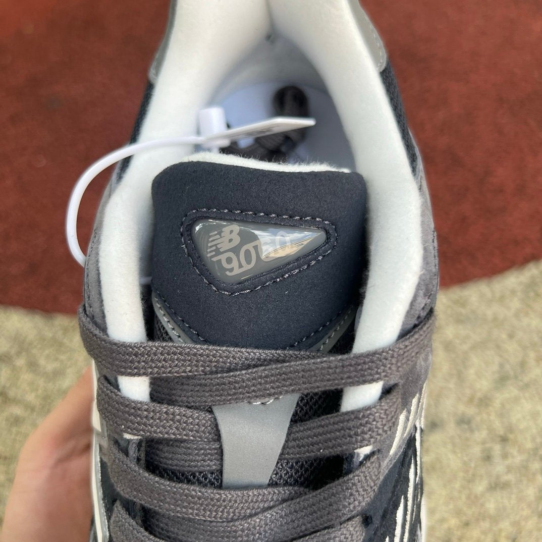 New Balance 9060 Phantom Castlerock