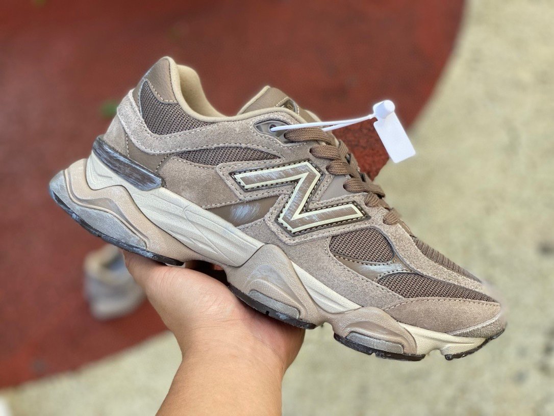 New Balance 9060 Mushroom Timberwolf