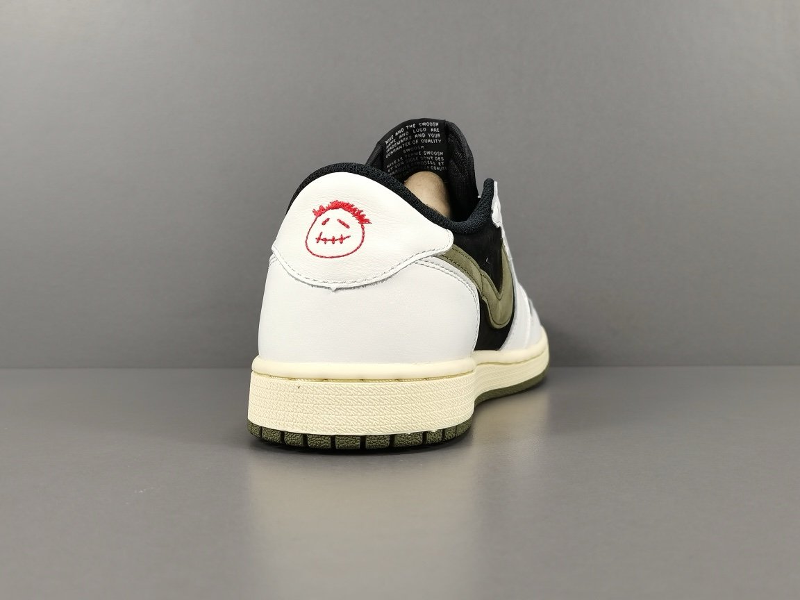 Jordan 1 Retro Low OG SP
Travis Scott Olive