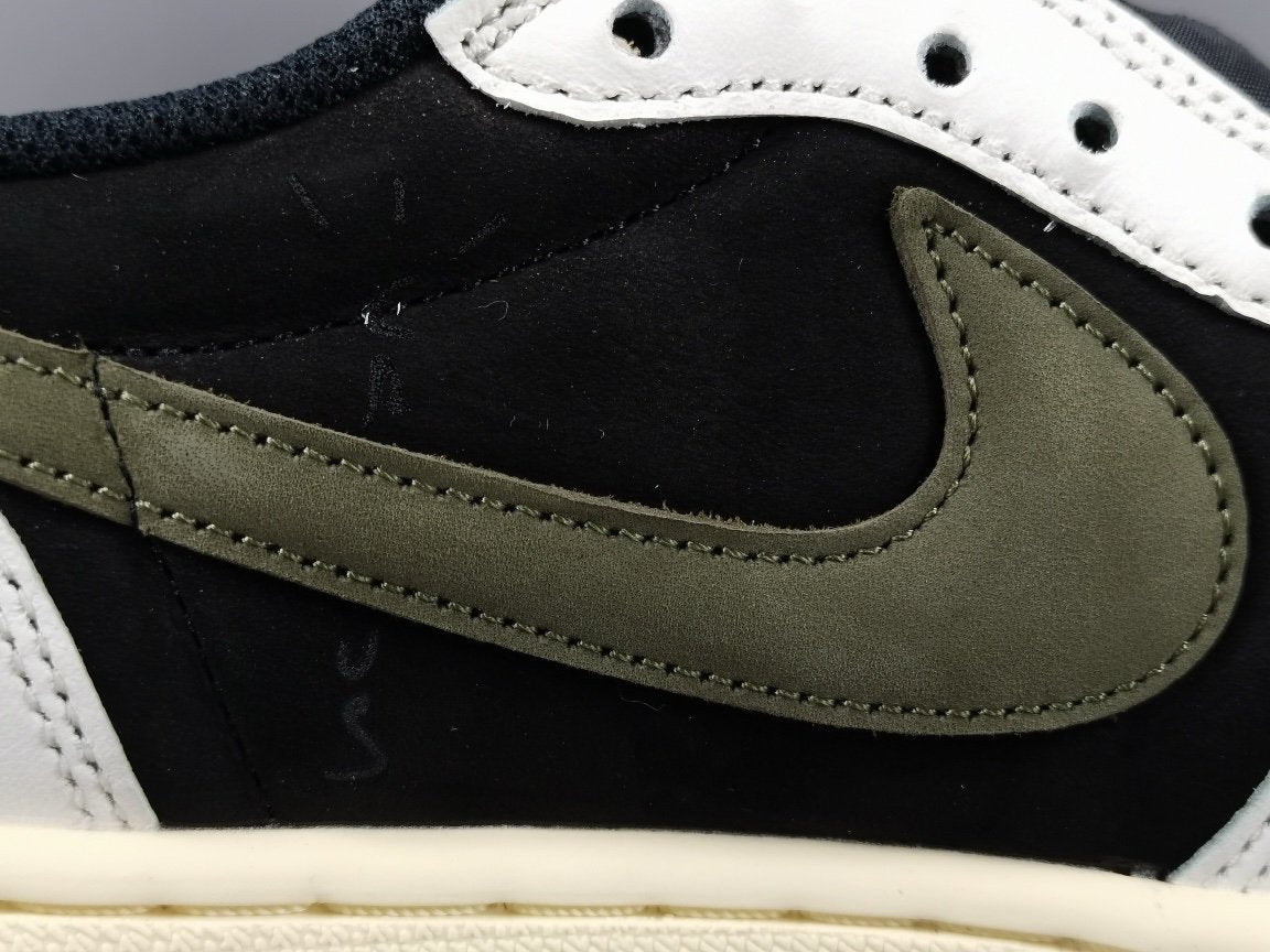 Jordan 1 Retro Low OG SP
Travis Scott Olive