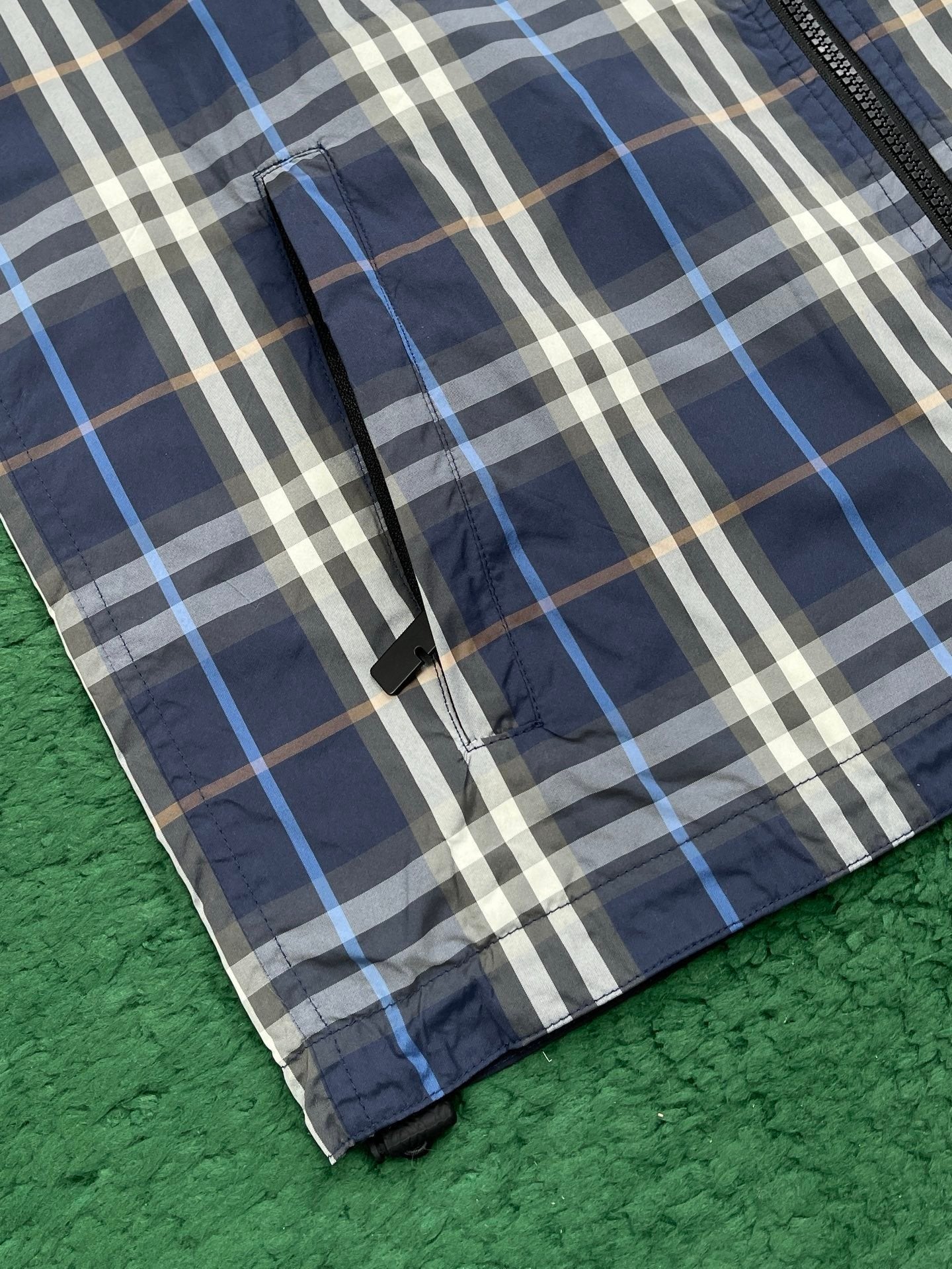 Burberry Dark Blue Polyester Reversible Windbreaker