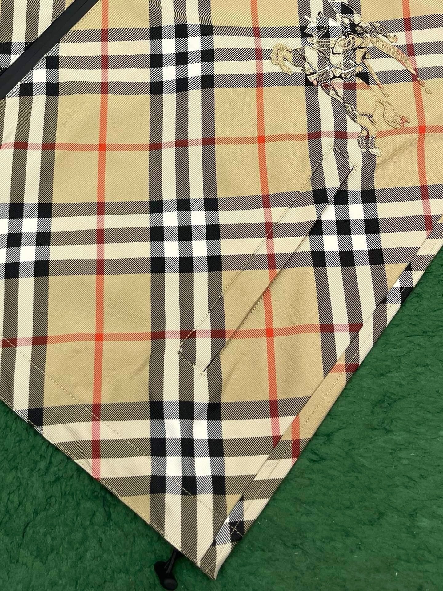 Burberry Check Jacket In Sand
