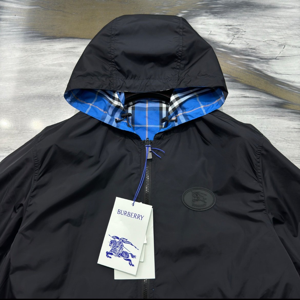 Burberry Men’s New Port Lightweight Windbreaker Black