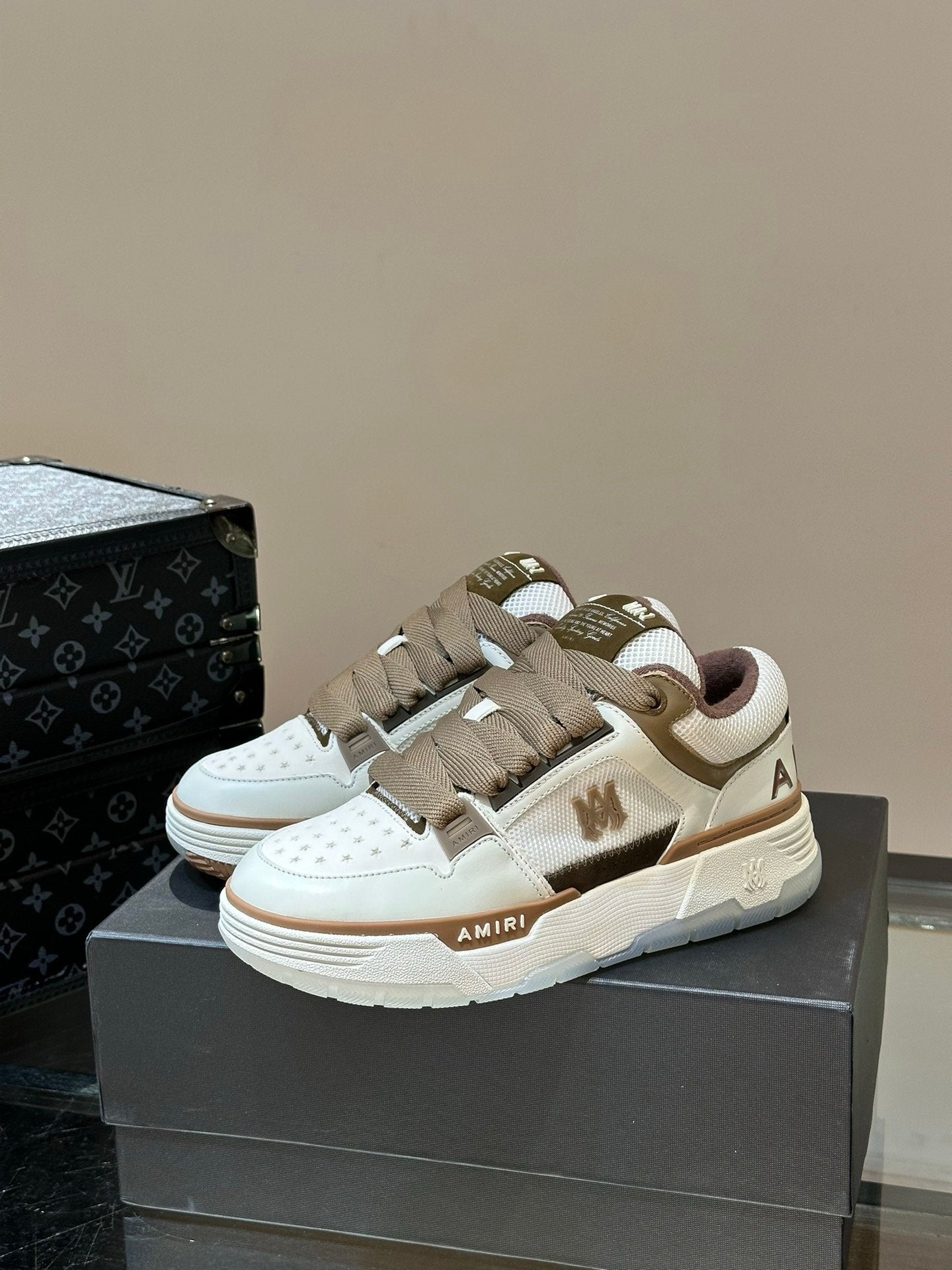 Amiri MA-1 Brown White l