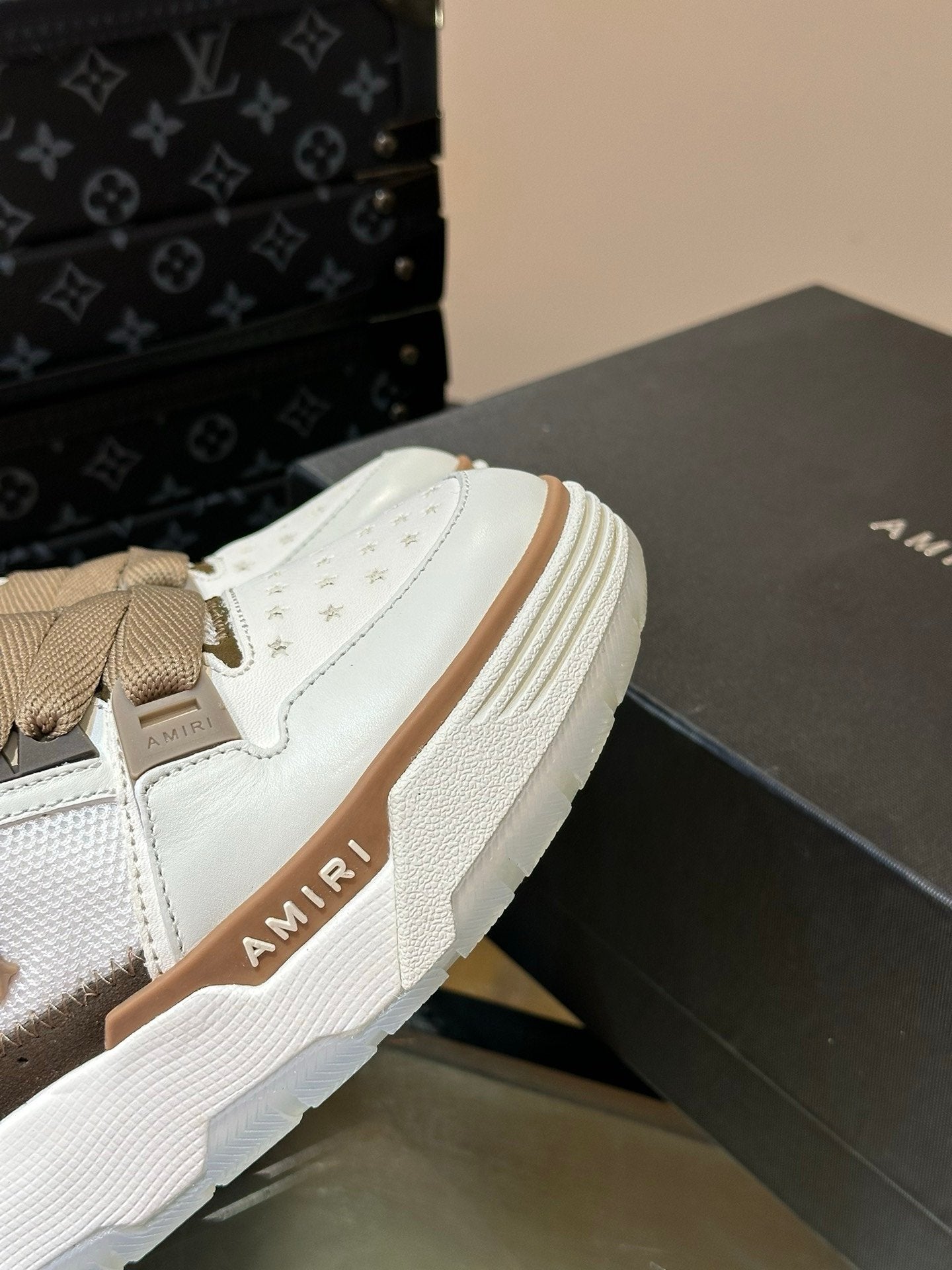 Amiri MA-1 Brown White l