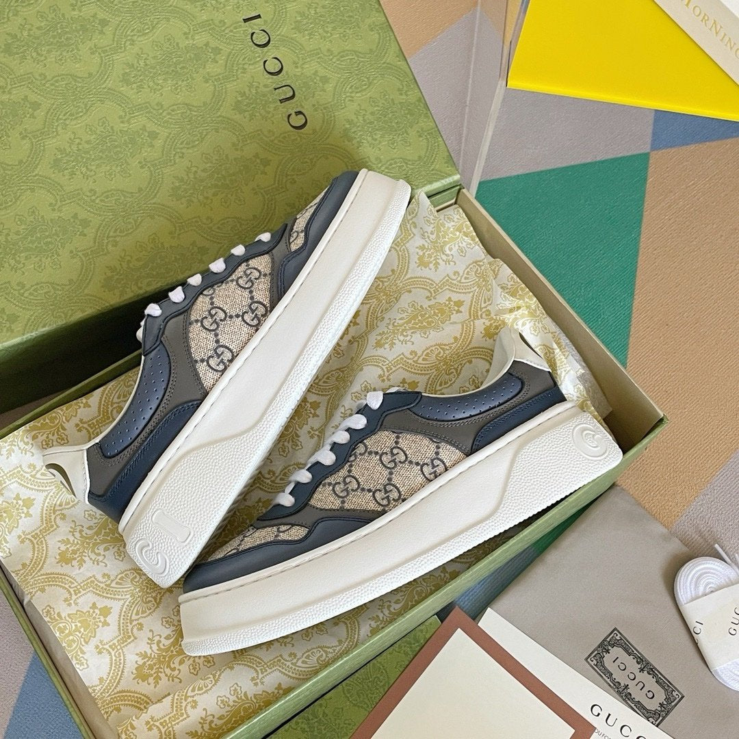 Gucci GG Supreme Beige Navy