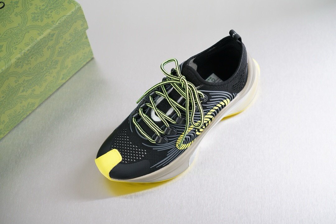 Gucci GG Run Sneaker Black Yellow
