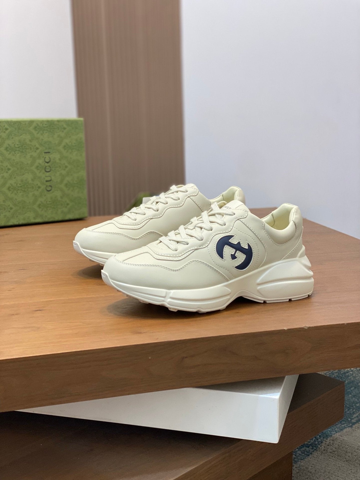 Gucci Rhyton Interlocking G White/Black