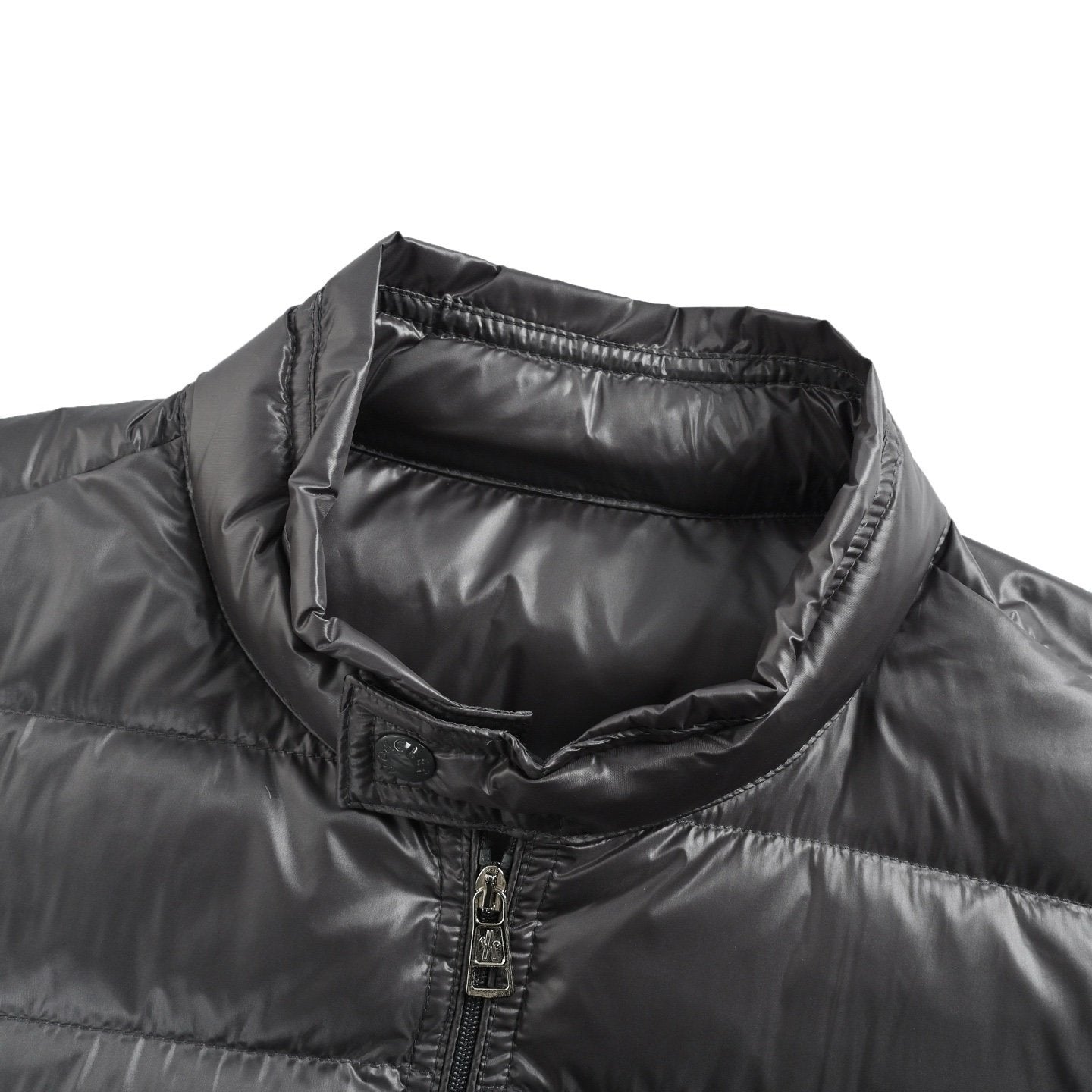 Moncler Lechtal Down Bodywarmer Grey