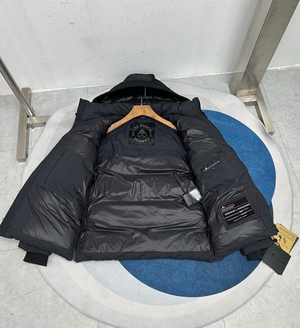 Moose Knuckles Everest Moose Q3 Jacket In Black