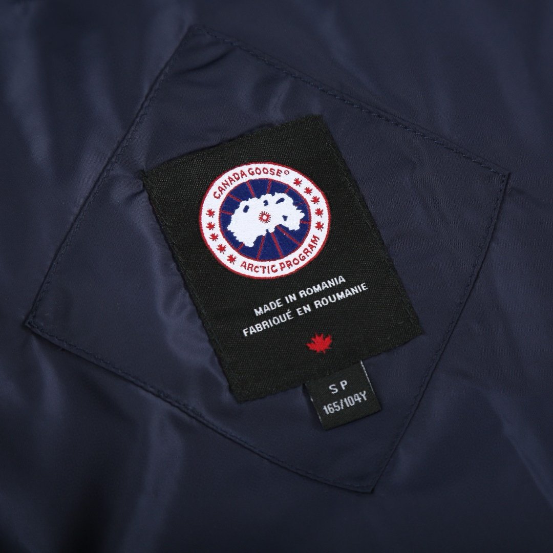 Canada Goose Hybride Grove Knit Hooded Jacket In Navy Blue