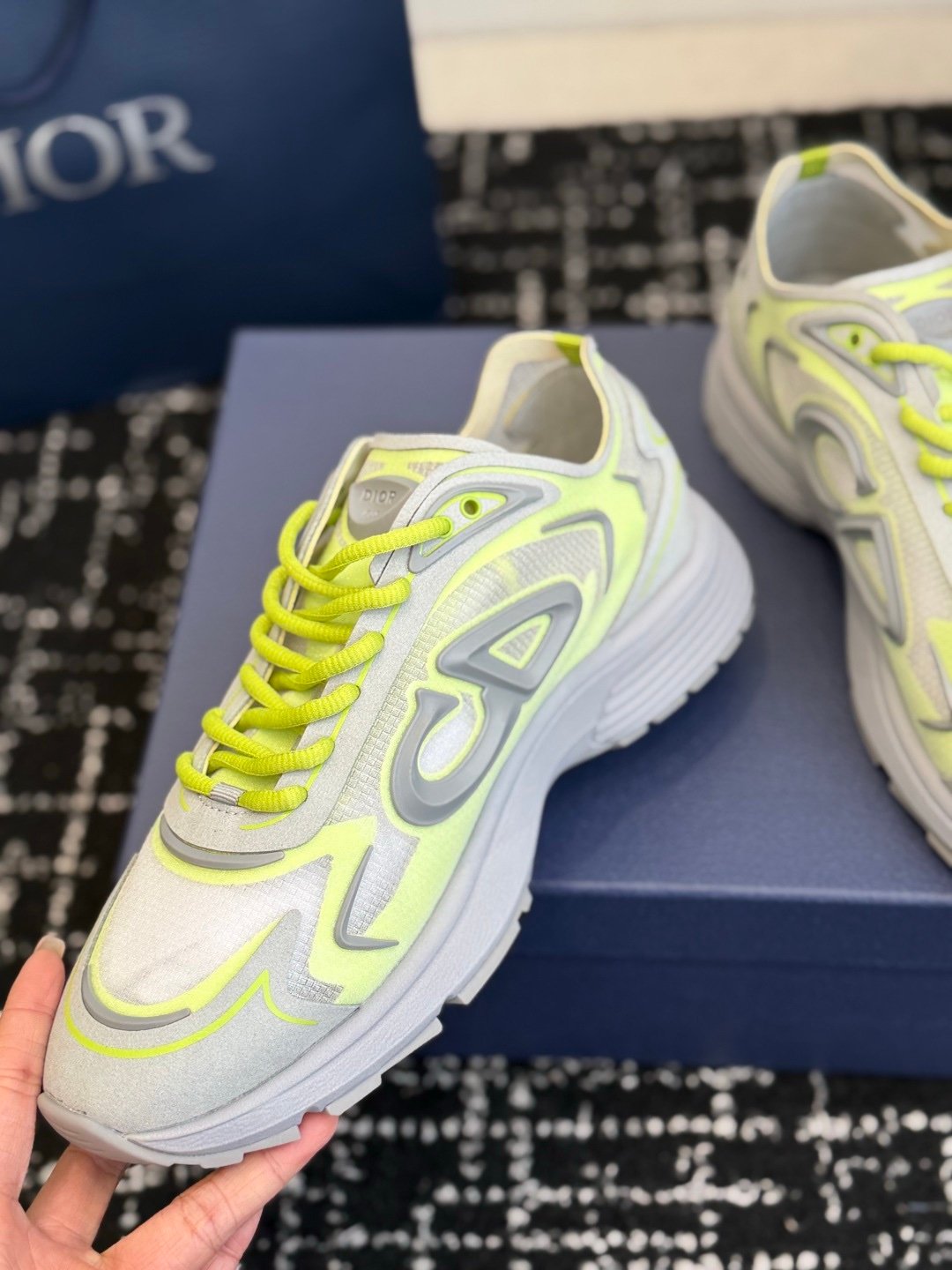 Dior B30 Countdown Tech Yellow/White Semi Transparant