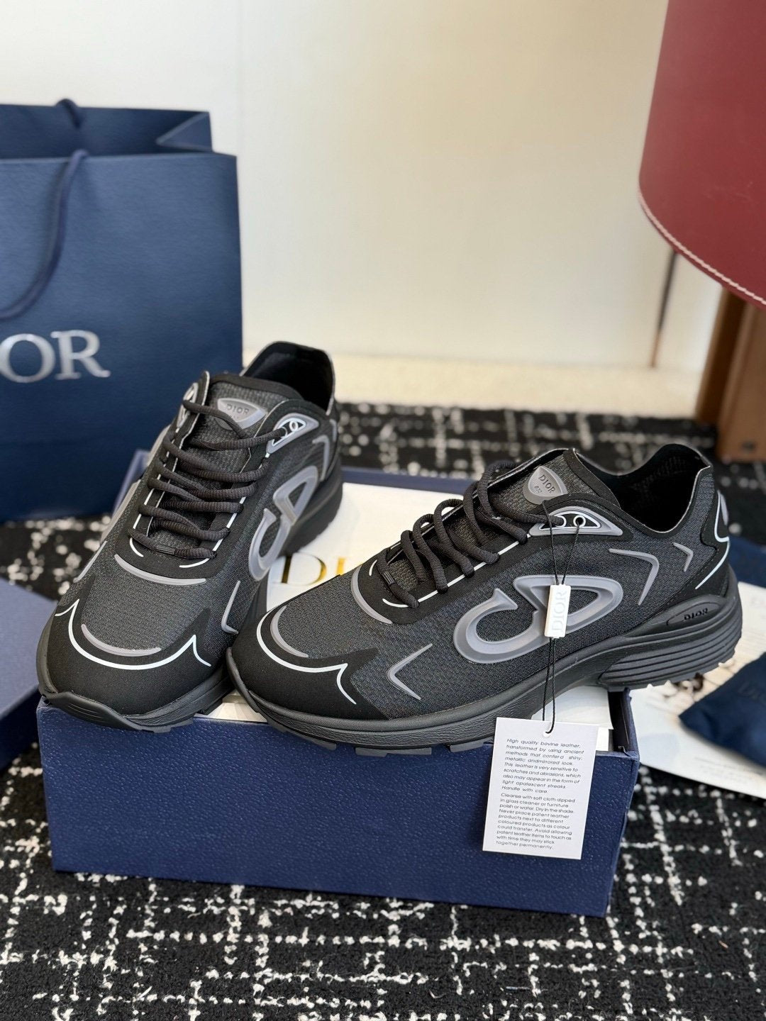 Dior B30 Countdown Tech Black Semi Transparant