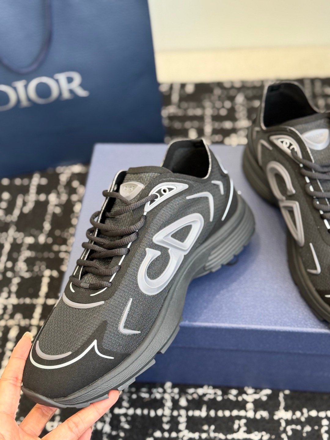 Dior B30 Countdown Tech Black Semi Transparant