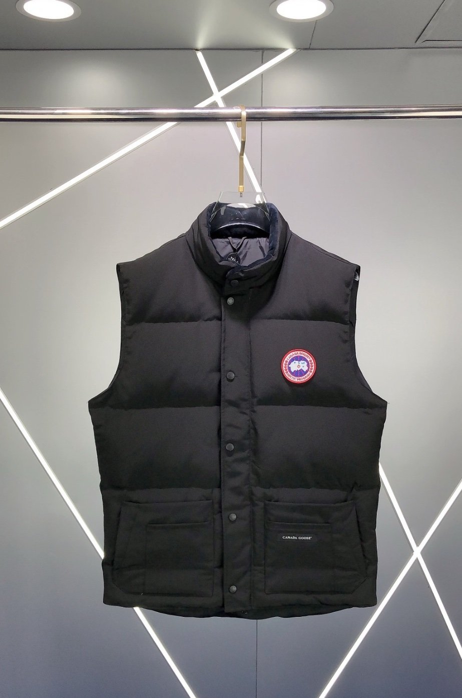 Canada Goose Freestyle Down Bodywarmer In Black