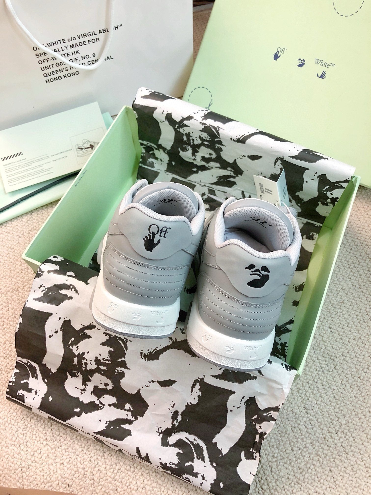 Off-White Out Of Office Low Top White/Grey