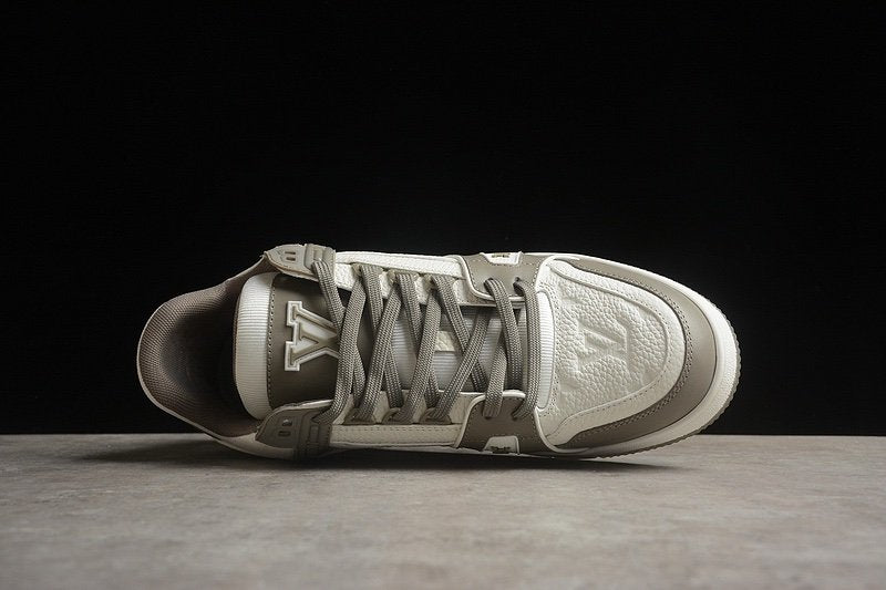 Louis Vuitton Trainer Grey White