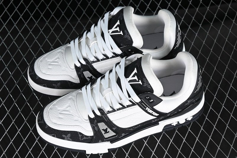 Louis Vuitton Trainer Monogram Black White