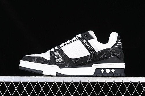 Louis Vuitton Trainer Monogram Black White