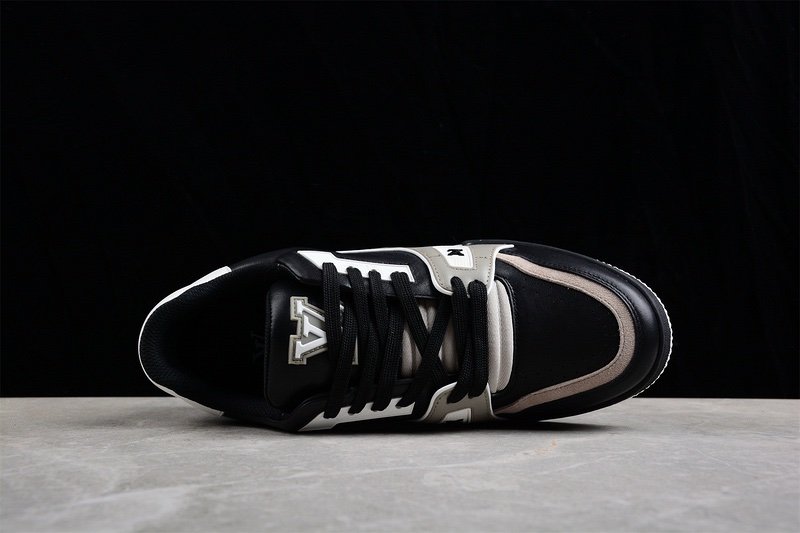 Louis Vuitton Trainer Black Grey White