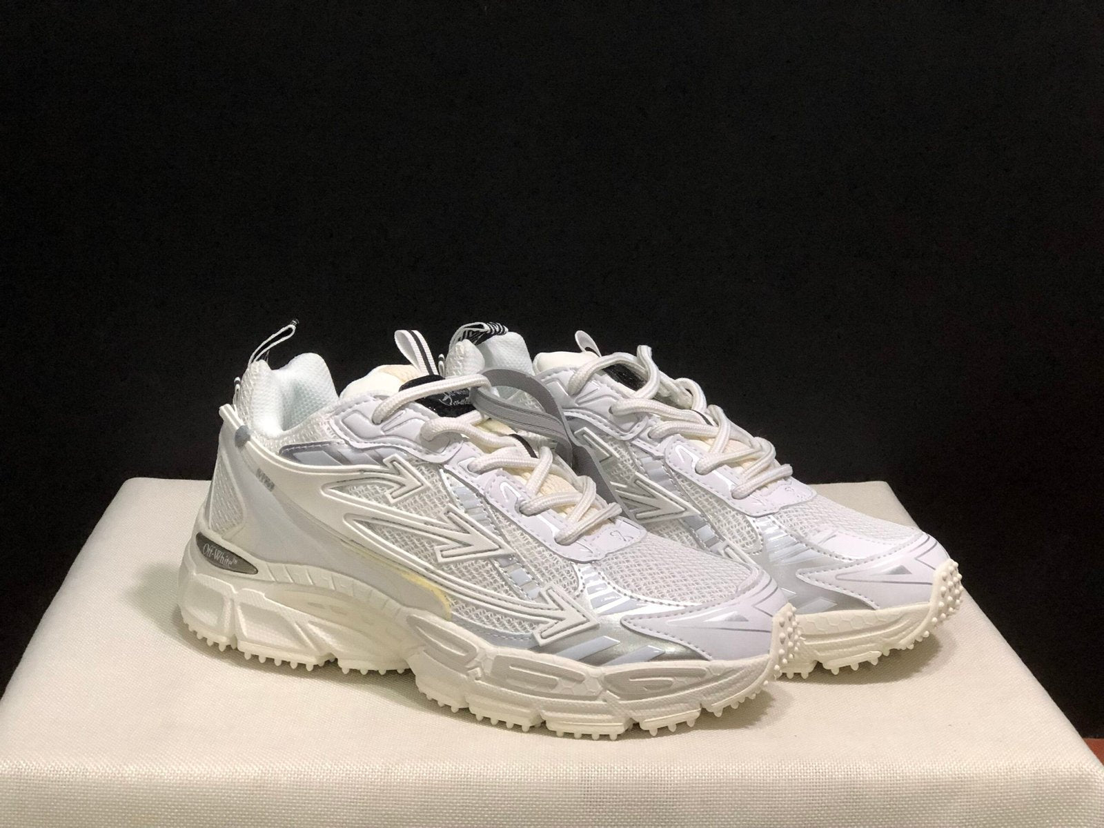 Off-White Be Right Back Silver White