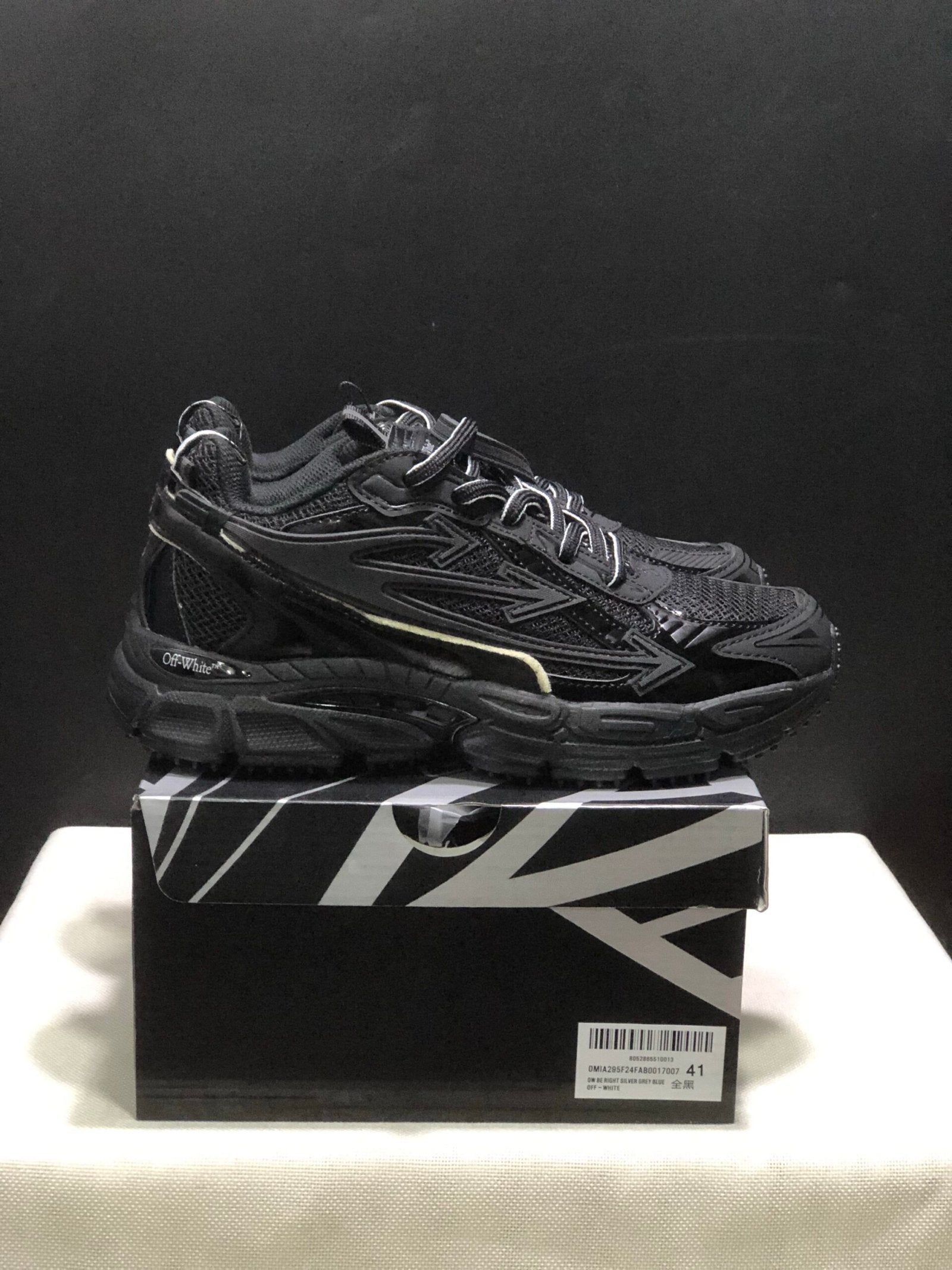 Off-White Be Right Back Black