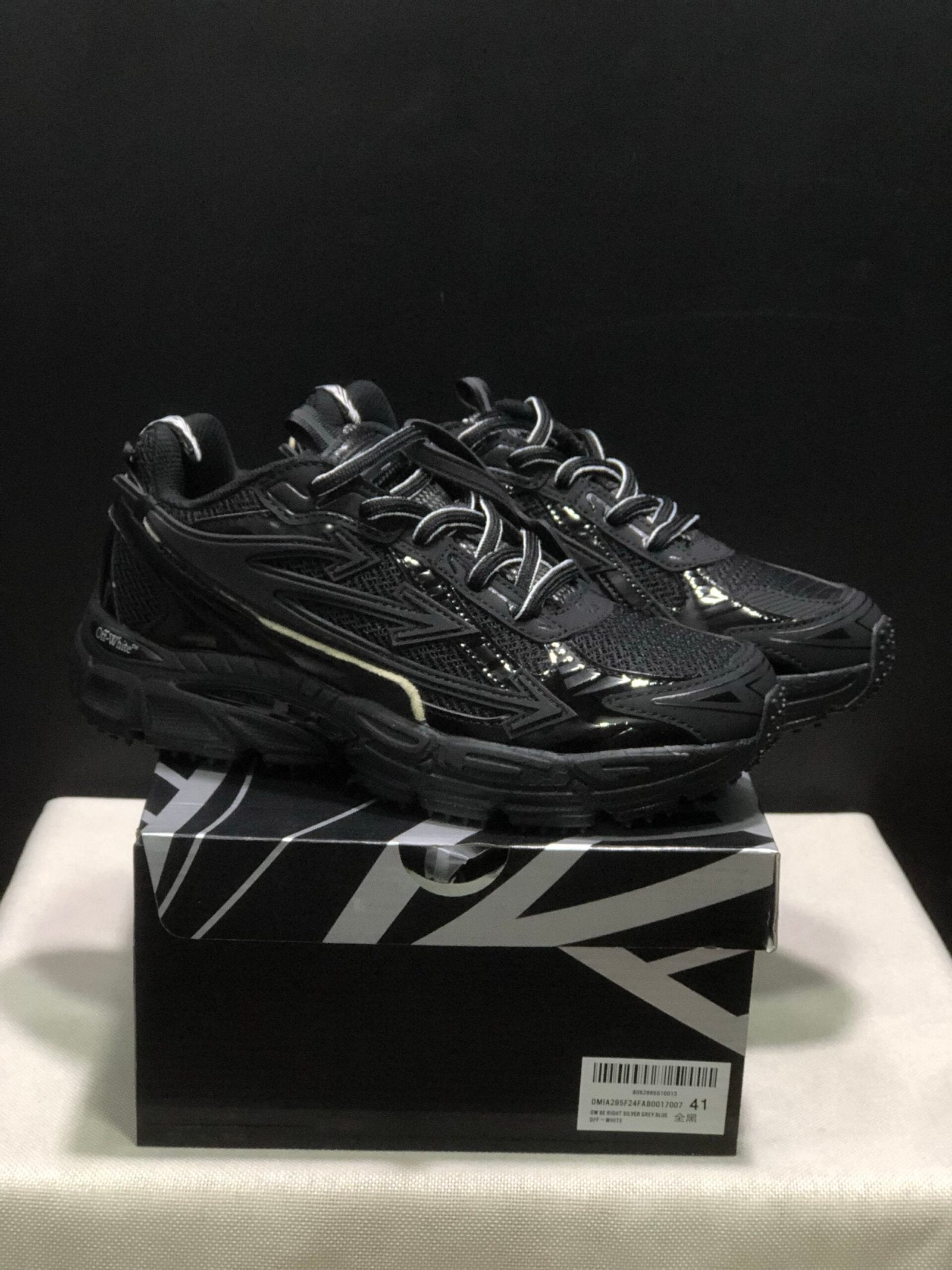 Off-White Be Right Back Black