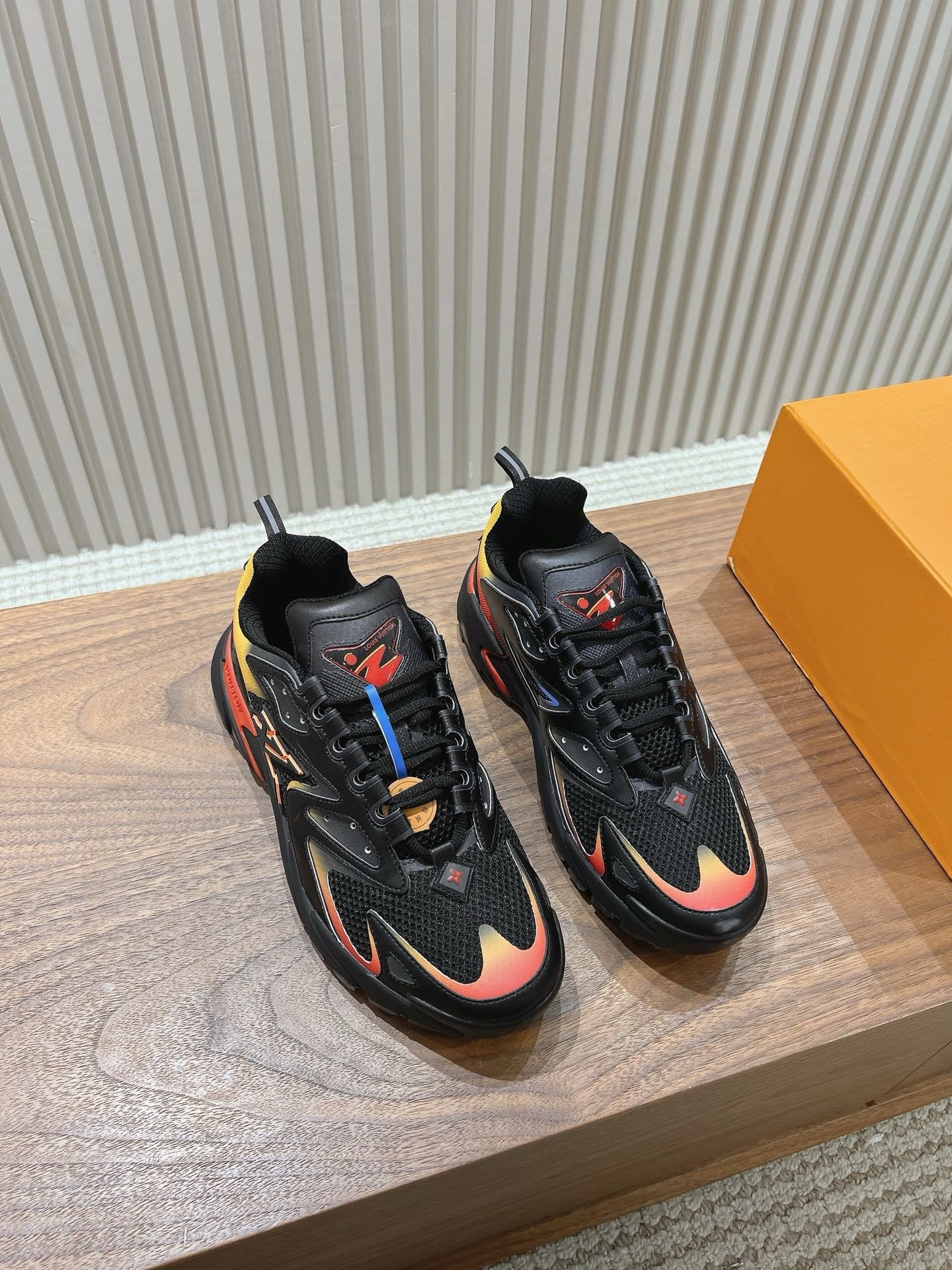 Louis Vuitton Runner Tatic Black Red