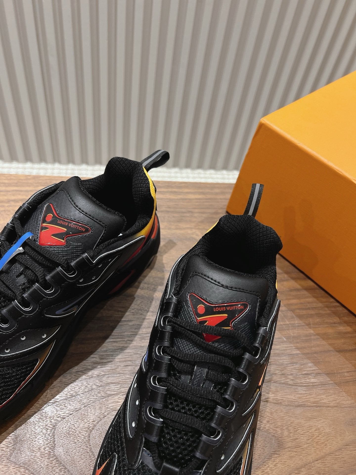 Louis Vuitton Runner Tatic Black Red