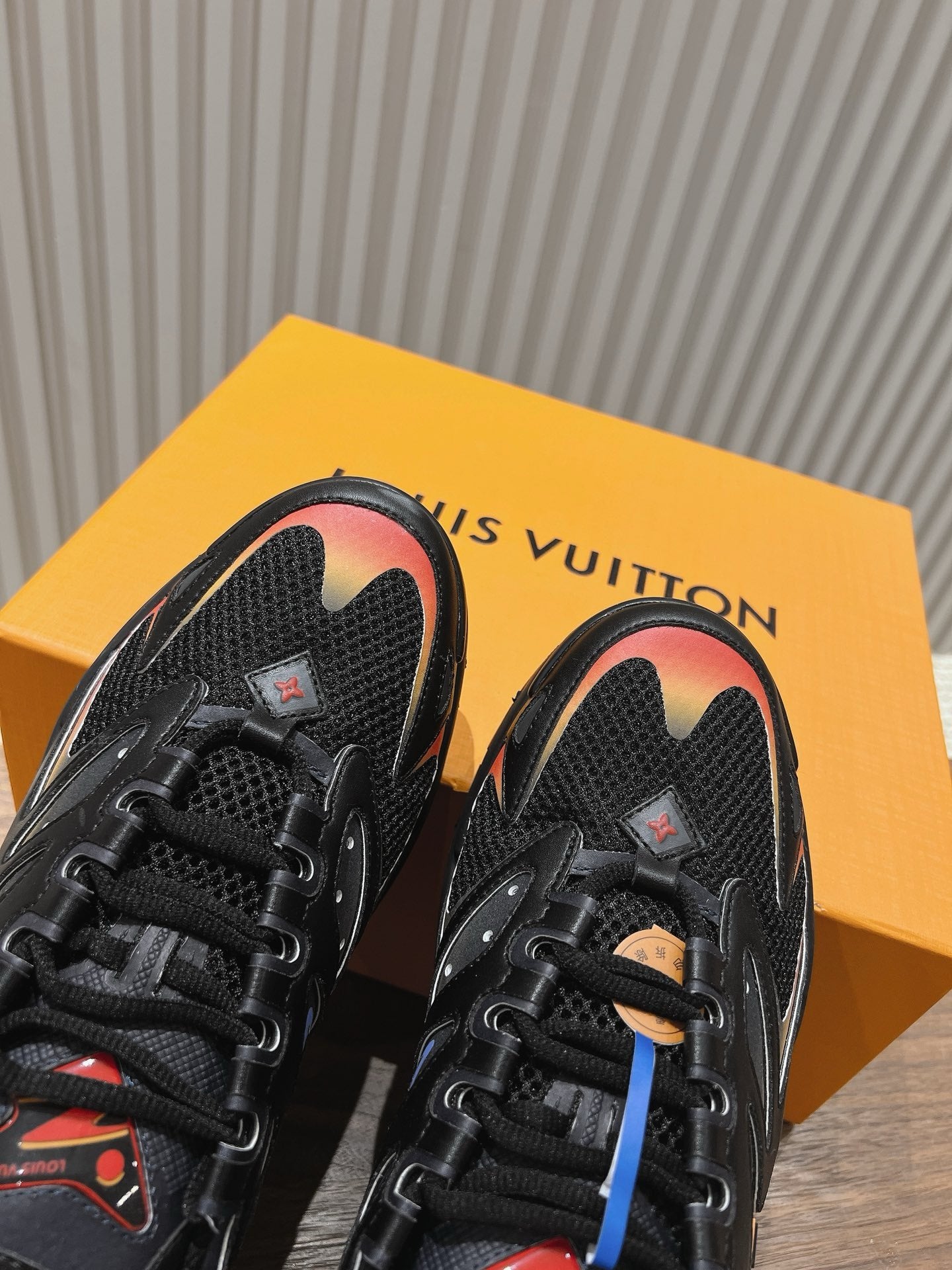 Louis Vuitton Runner Tatic Black Red