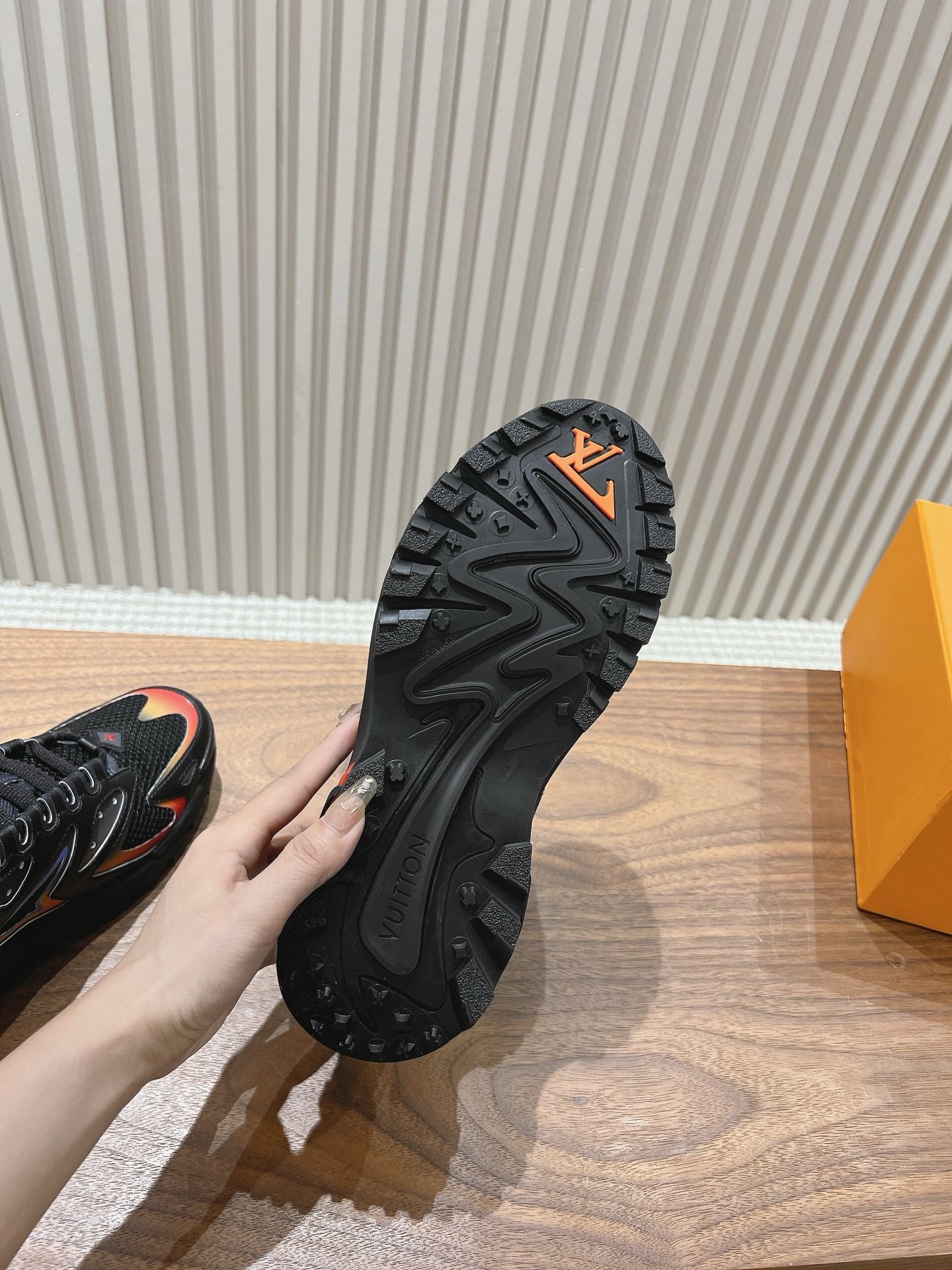 Louis Vuitton Runner Tatic Black Red