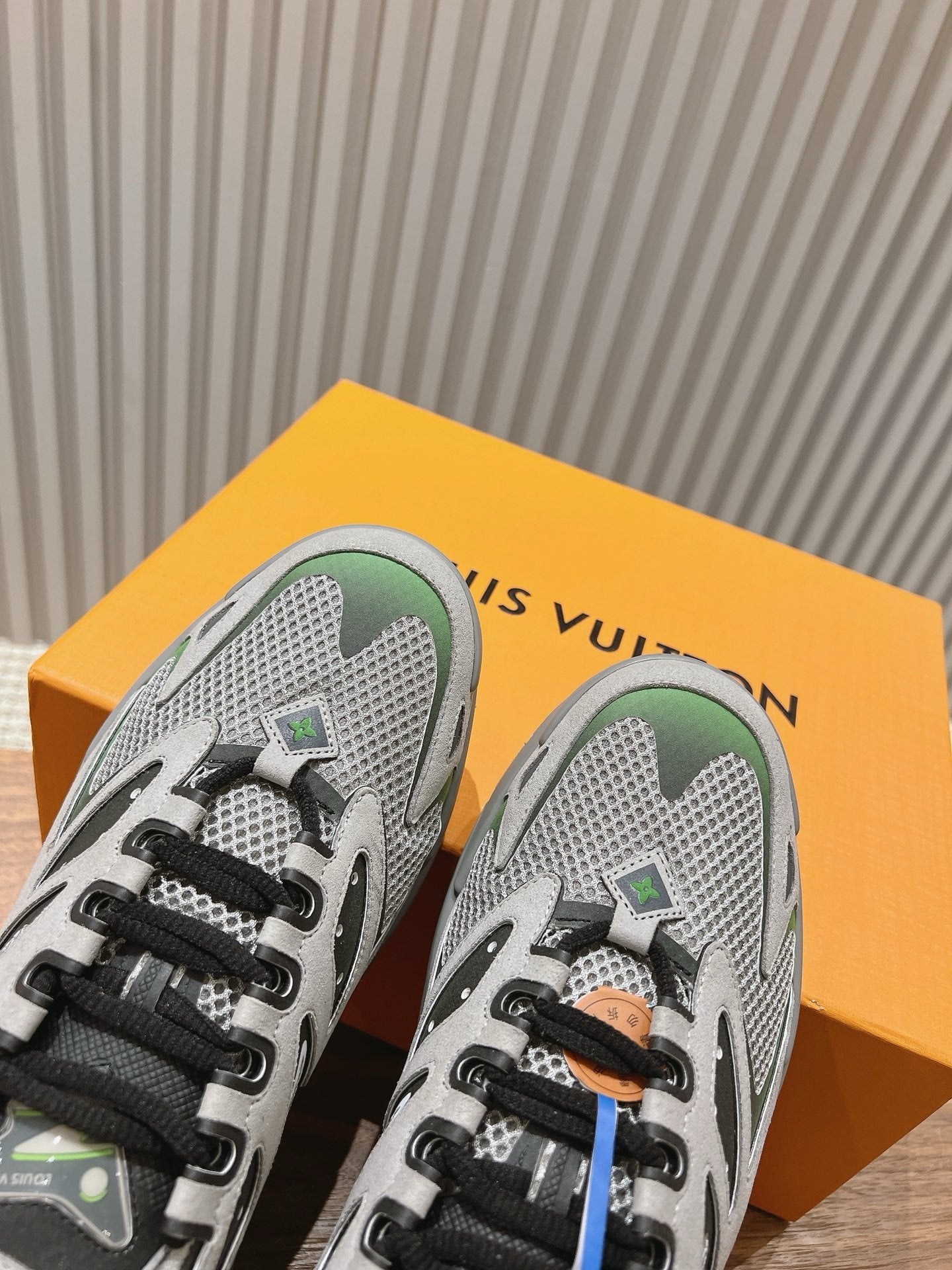Louis Vuitton Runner Tatic Grey Green