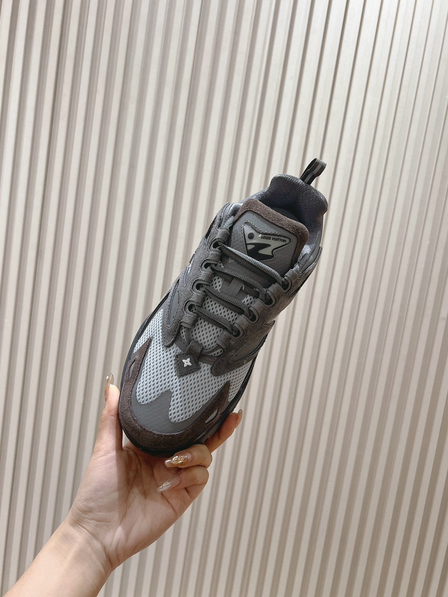 Louis Vuitton Runner Tatic Grey