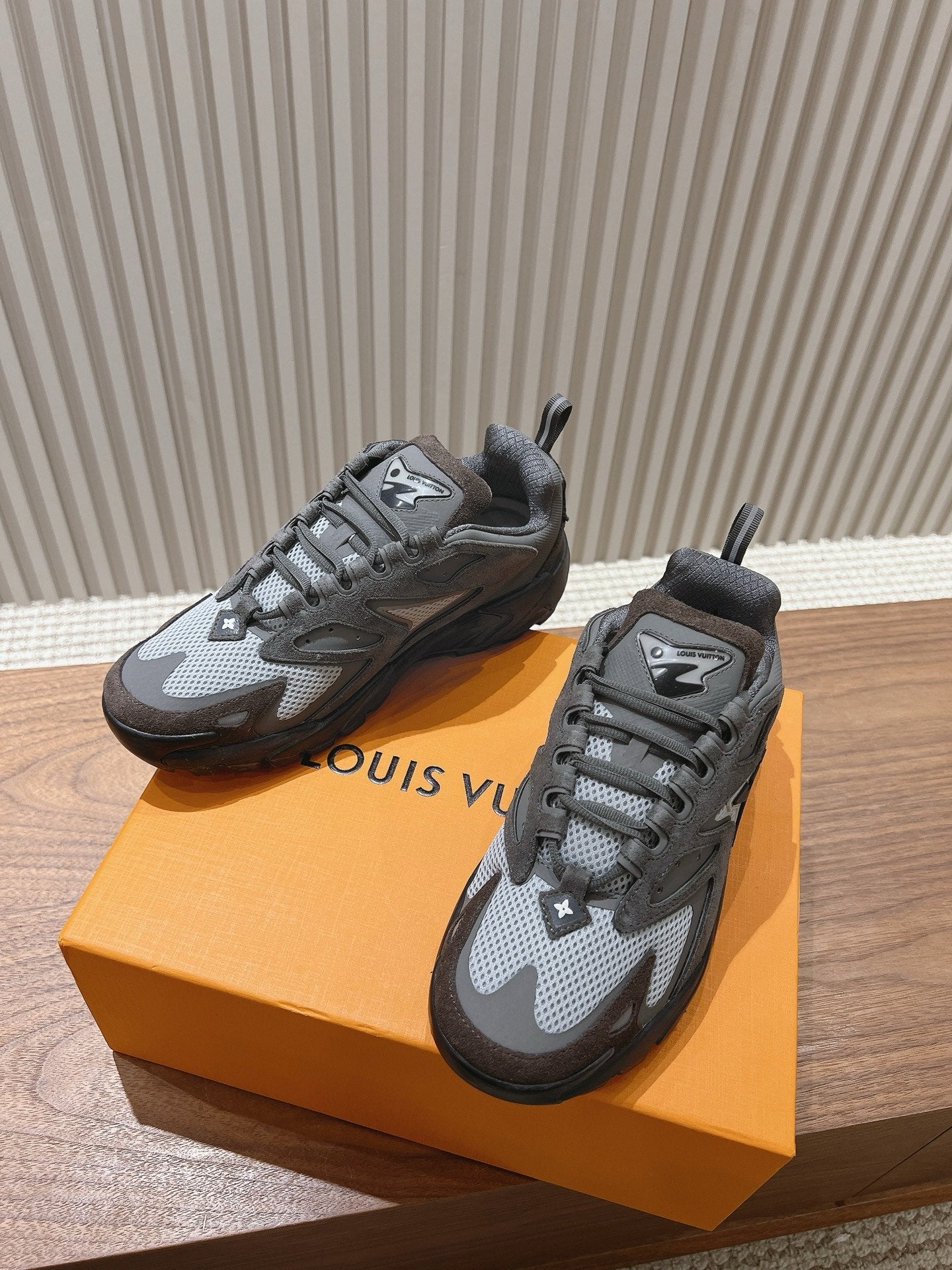 Louis Vuitton Runner Tatic Grey
