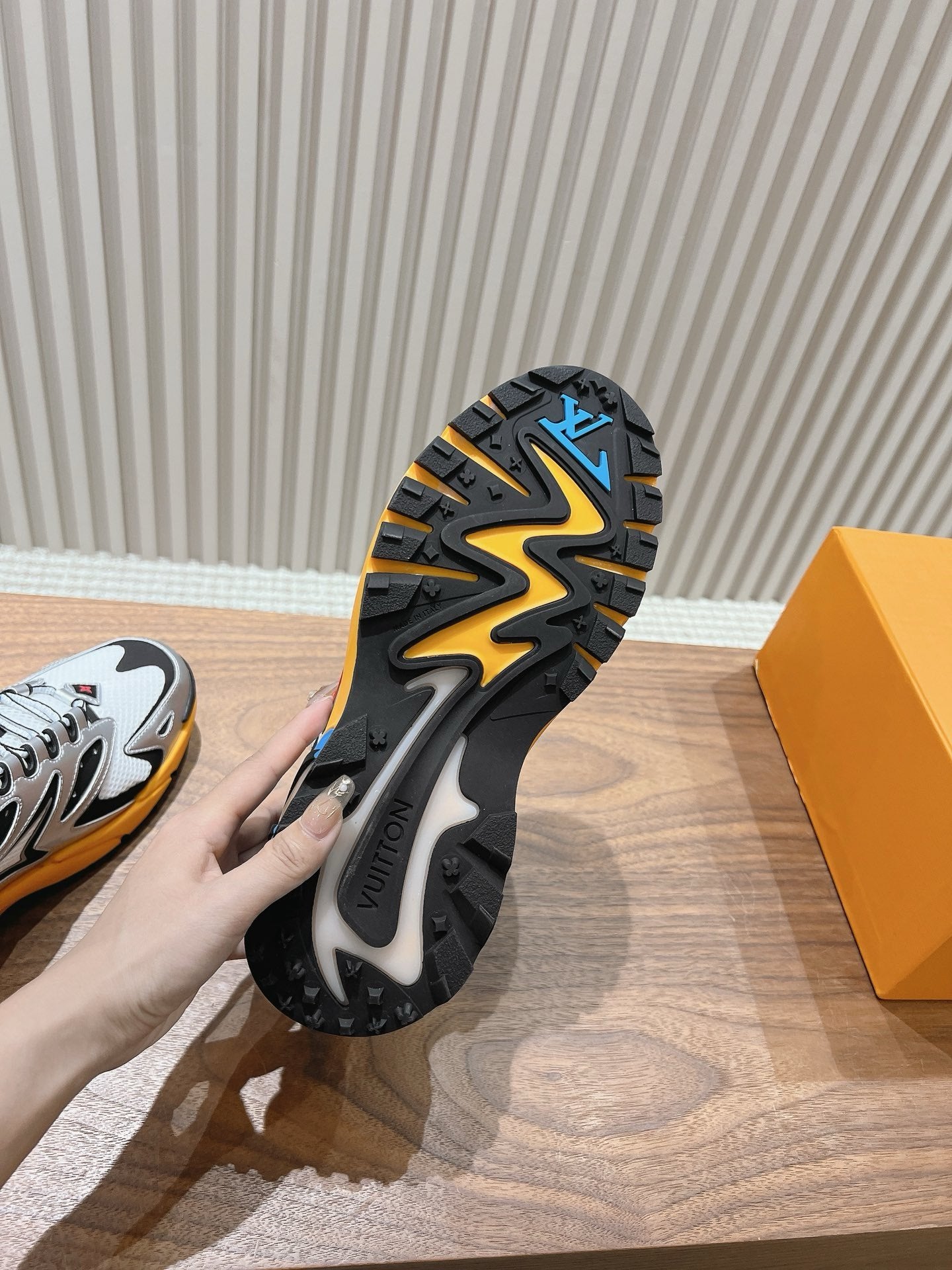 Louis Vuitton Runner Tatic Silver