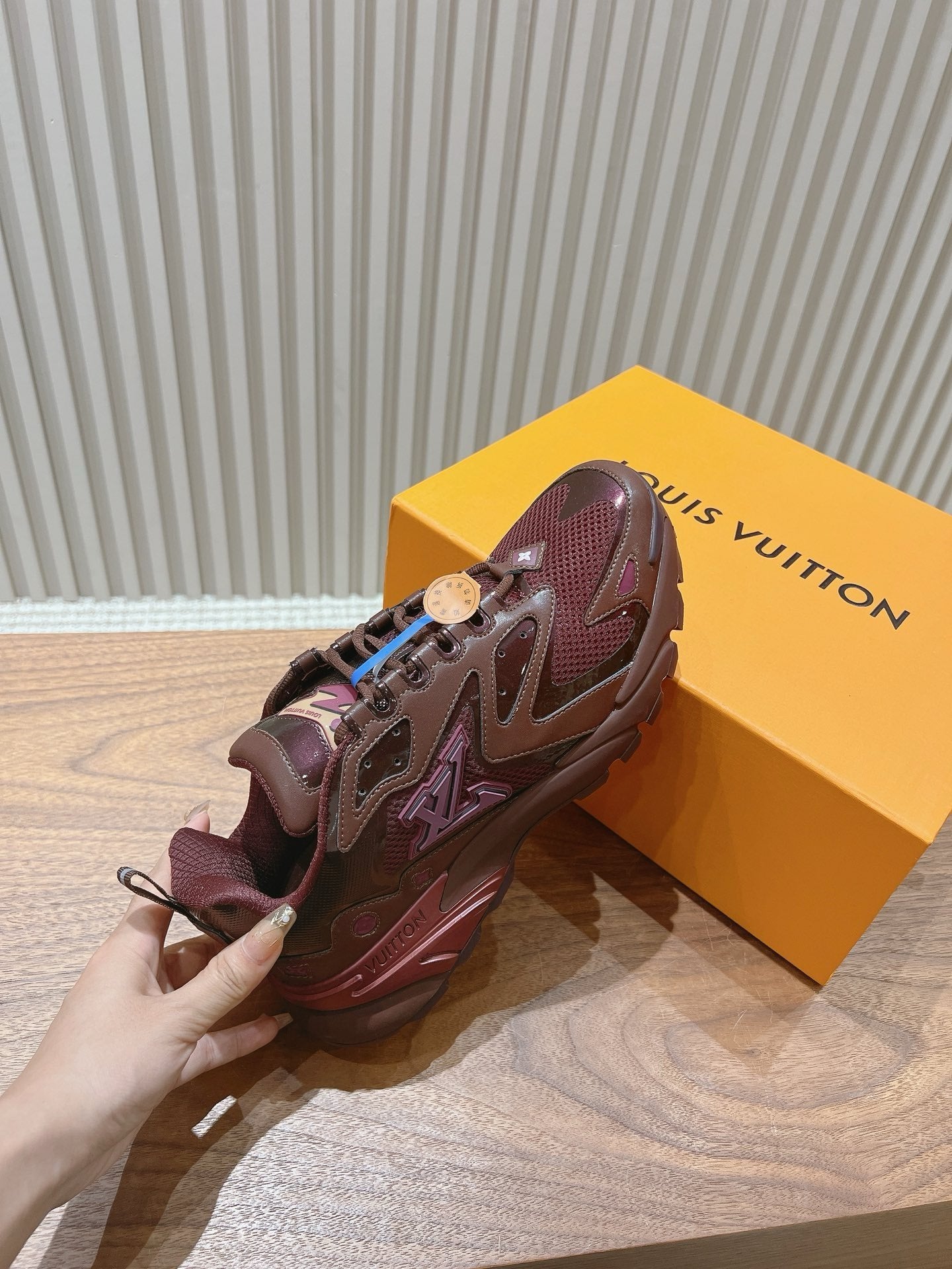 Louis Vuitton Runner Tatic Bordeaux