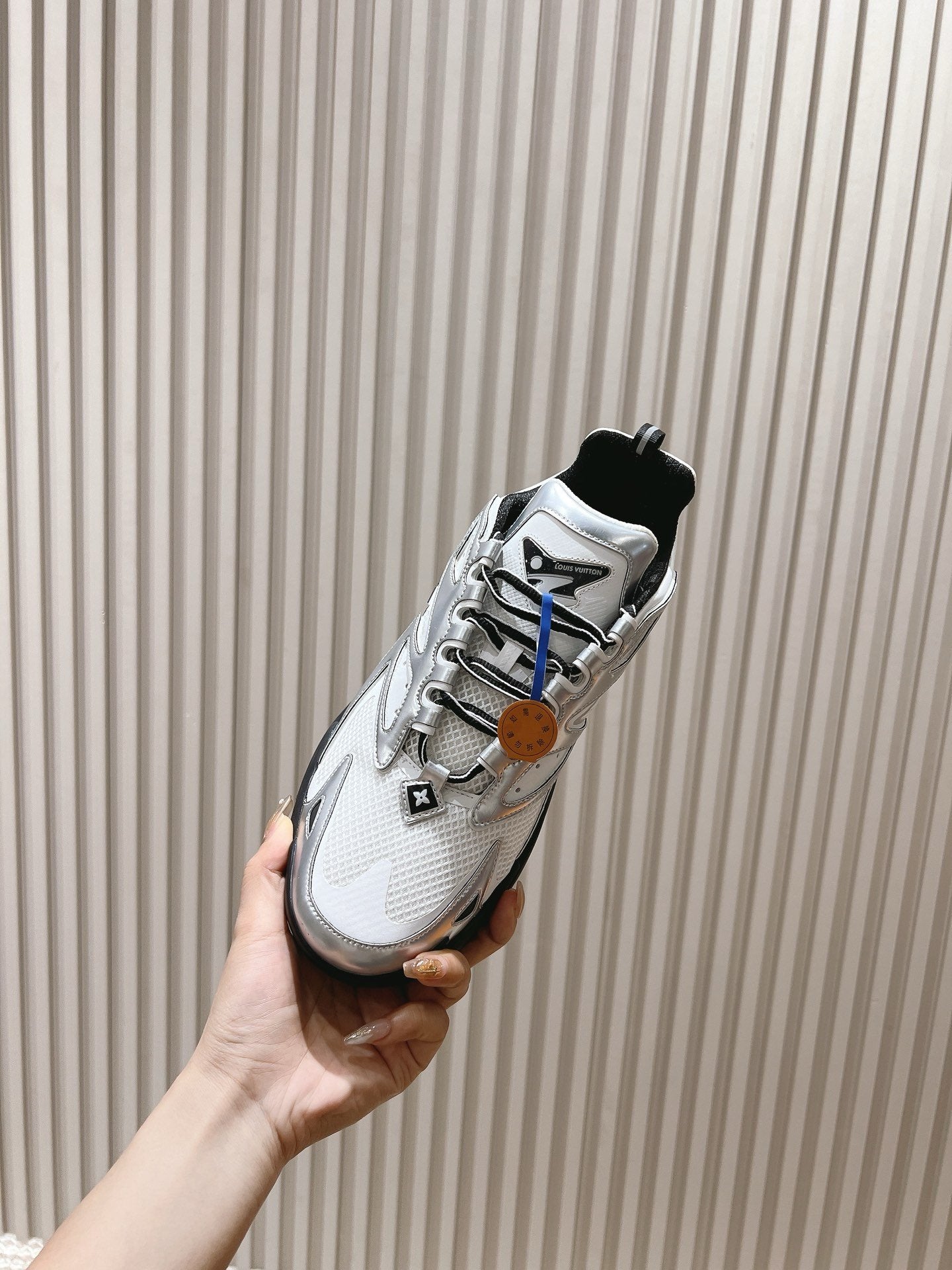 Louis Vuitton Runner Tatic Silver Black