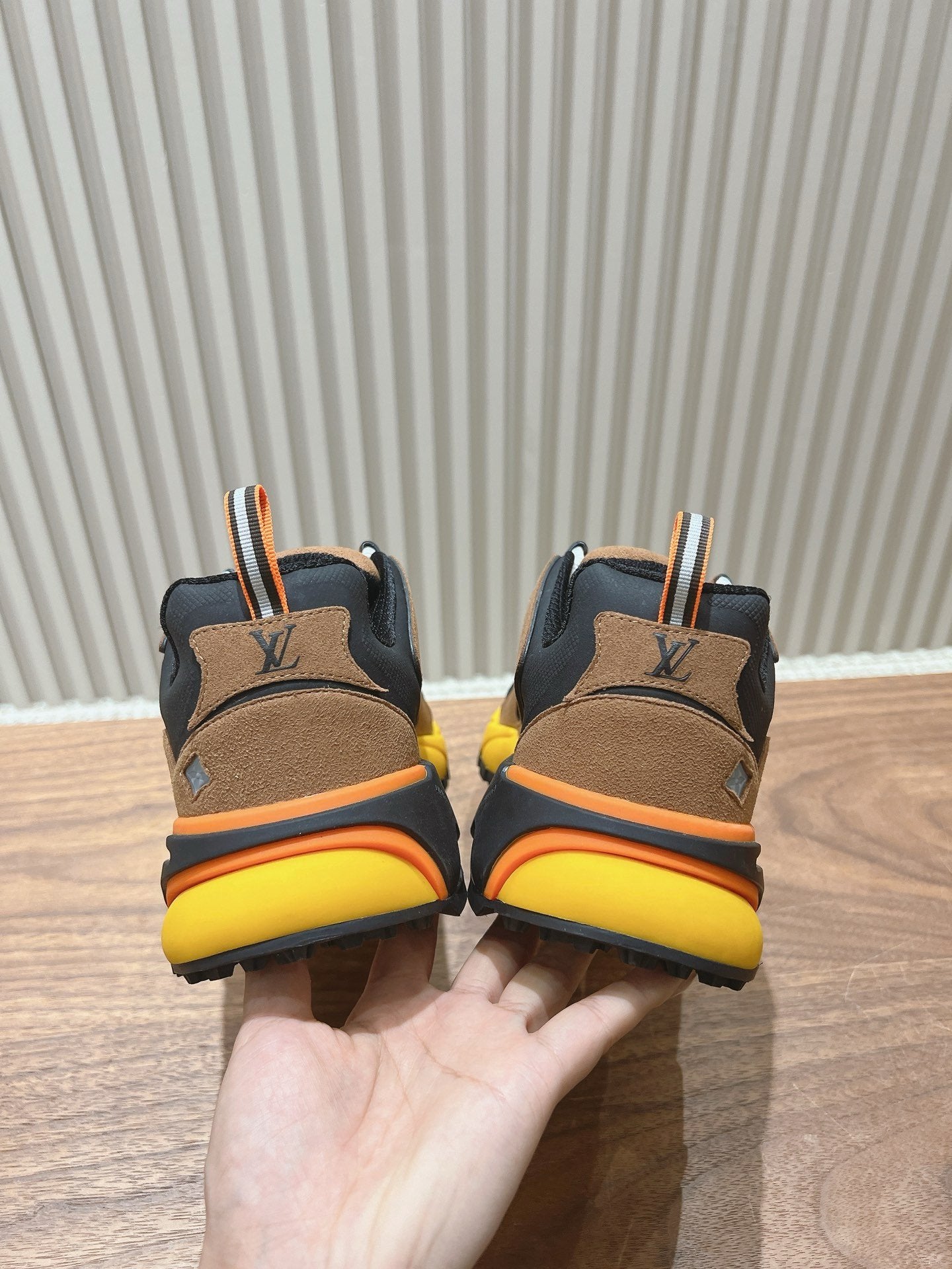 Louis Vuitton Runner Tatic Moka