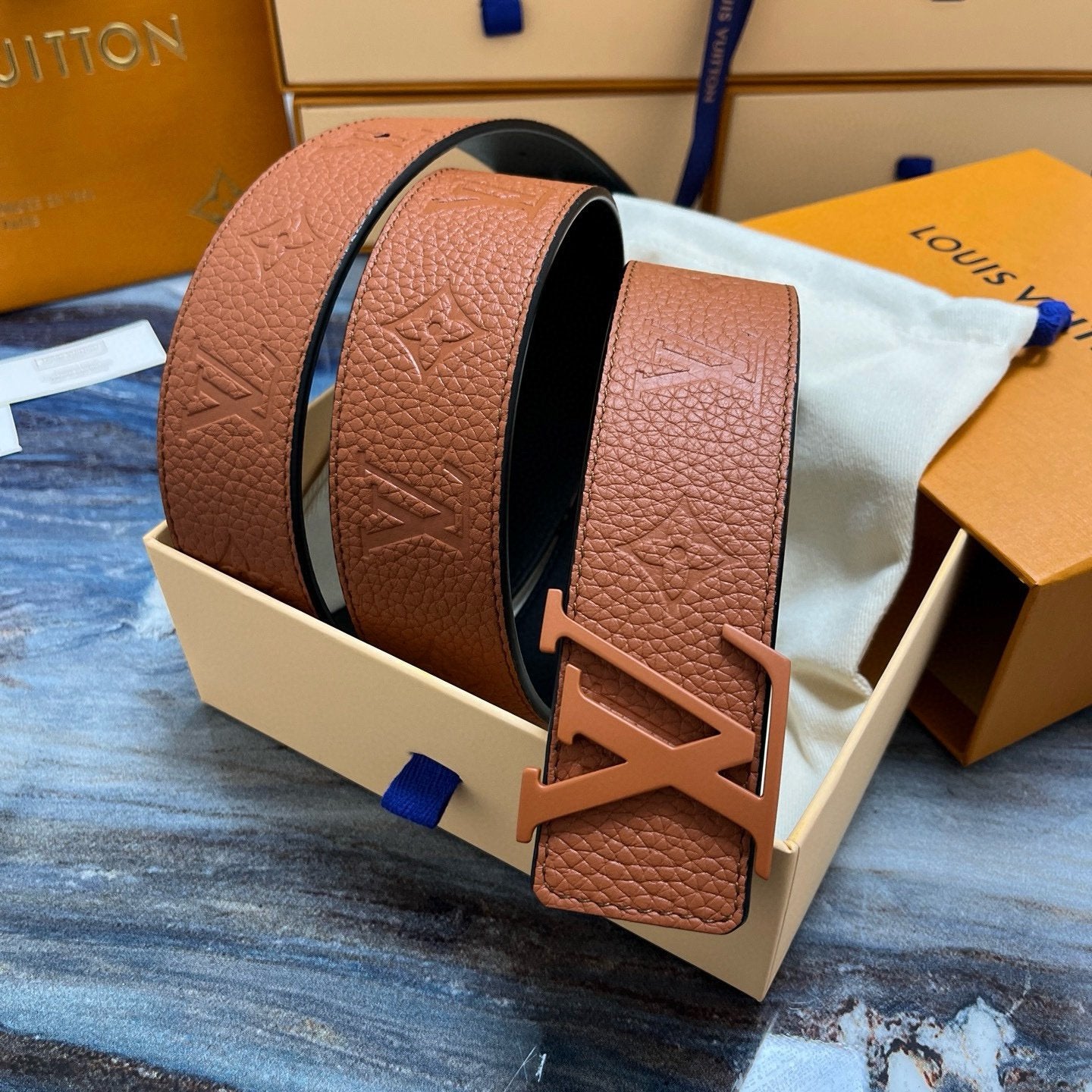 Louis Vuitton LV Initials Taurillon Monogram 40mm Reversible Belt
Camel Brown