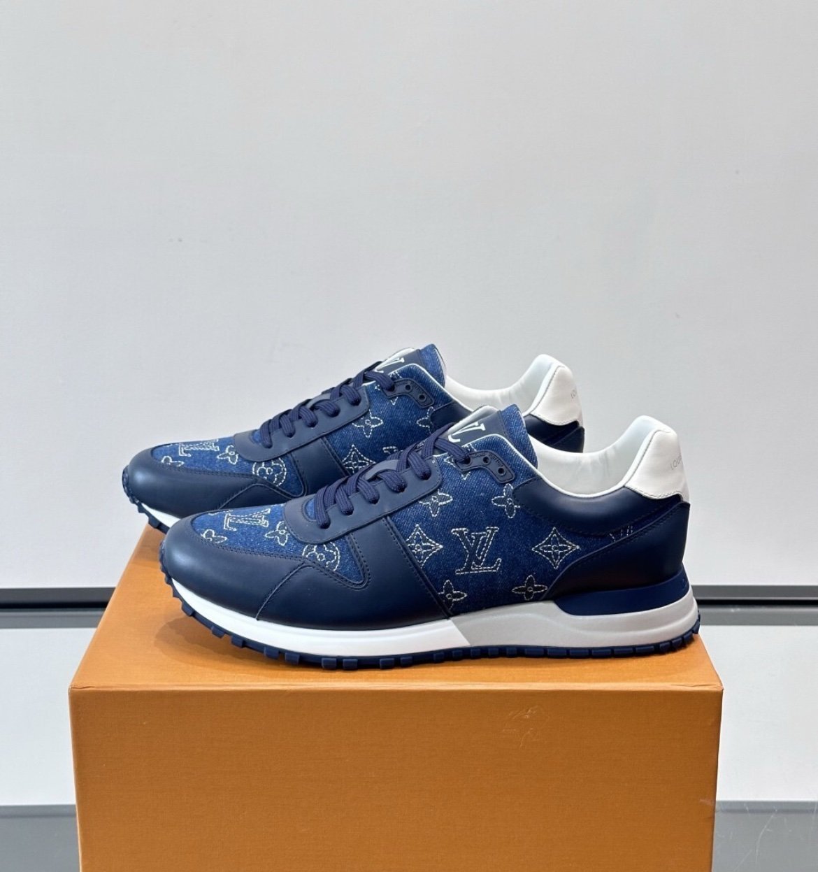 Louis Vuitton Run Away Sneaker Navy-White