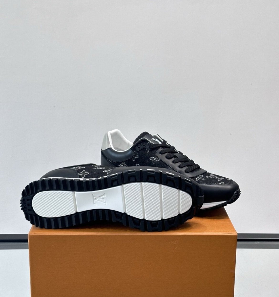 Louis Vuitton Run Away Sneaker Black-White